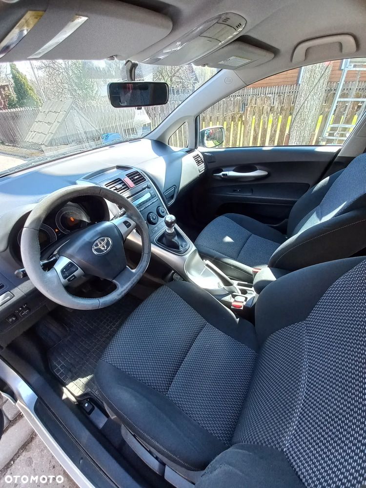 Toyota Auris 1.4 D-4D - 7