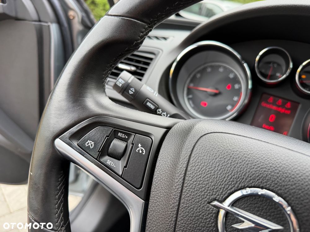 Opel Insignia 2.0 Turbo Sport - 28