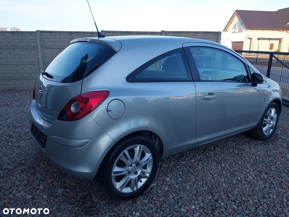 Opel Corsa - 8