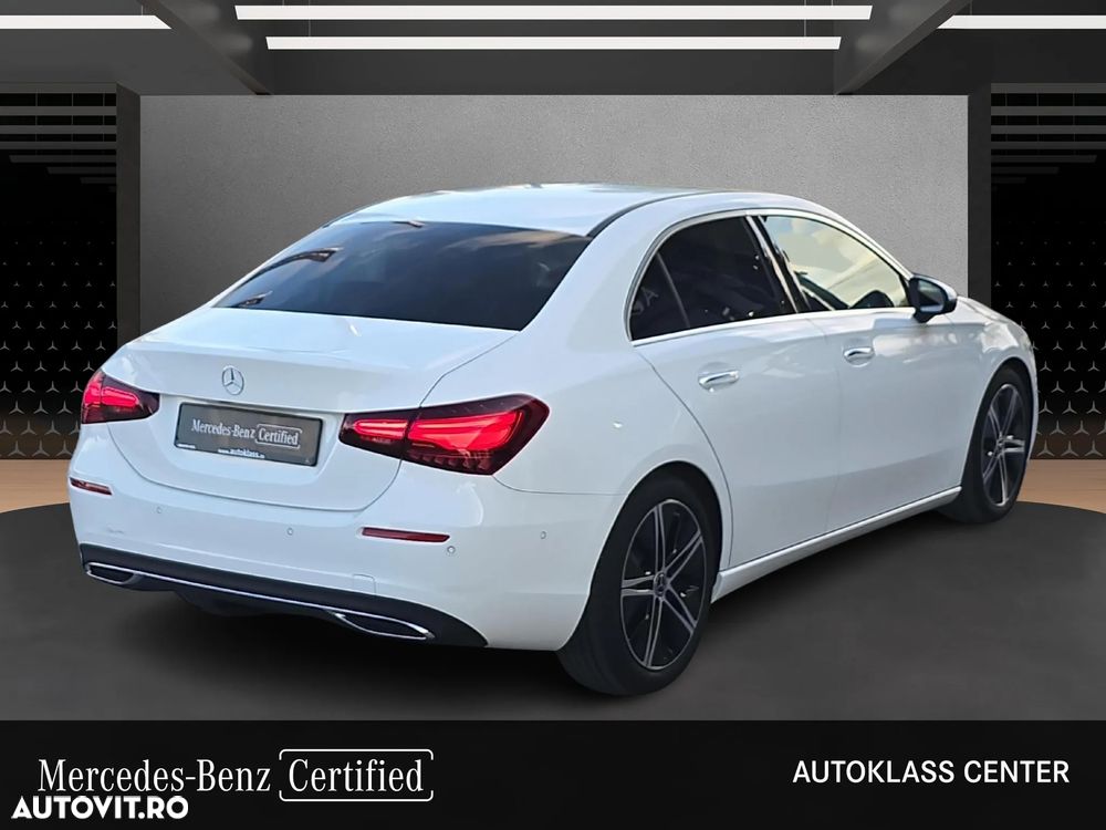 Mercedes-Benz A 200 Sedan MHEV 7G-DCT - 10