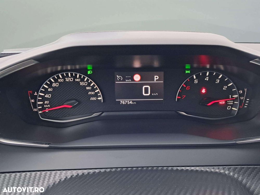 Peugeot 2008 1.2 L PureTech STT EAT8 Active - 13