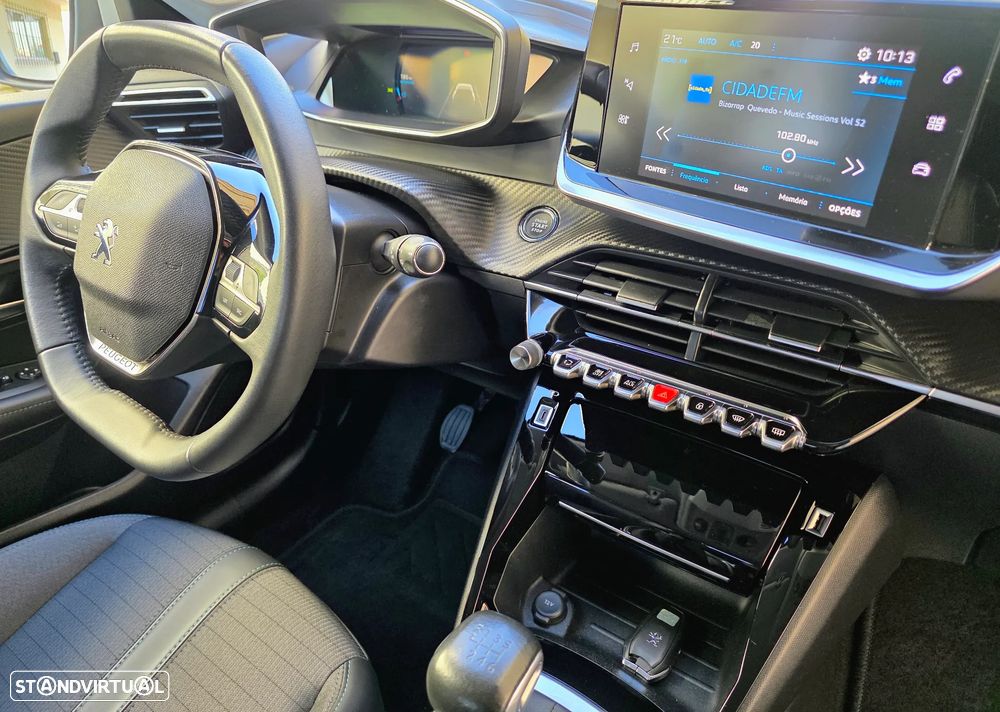 Peugeot 208 1.2 PureTech Allure - 44