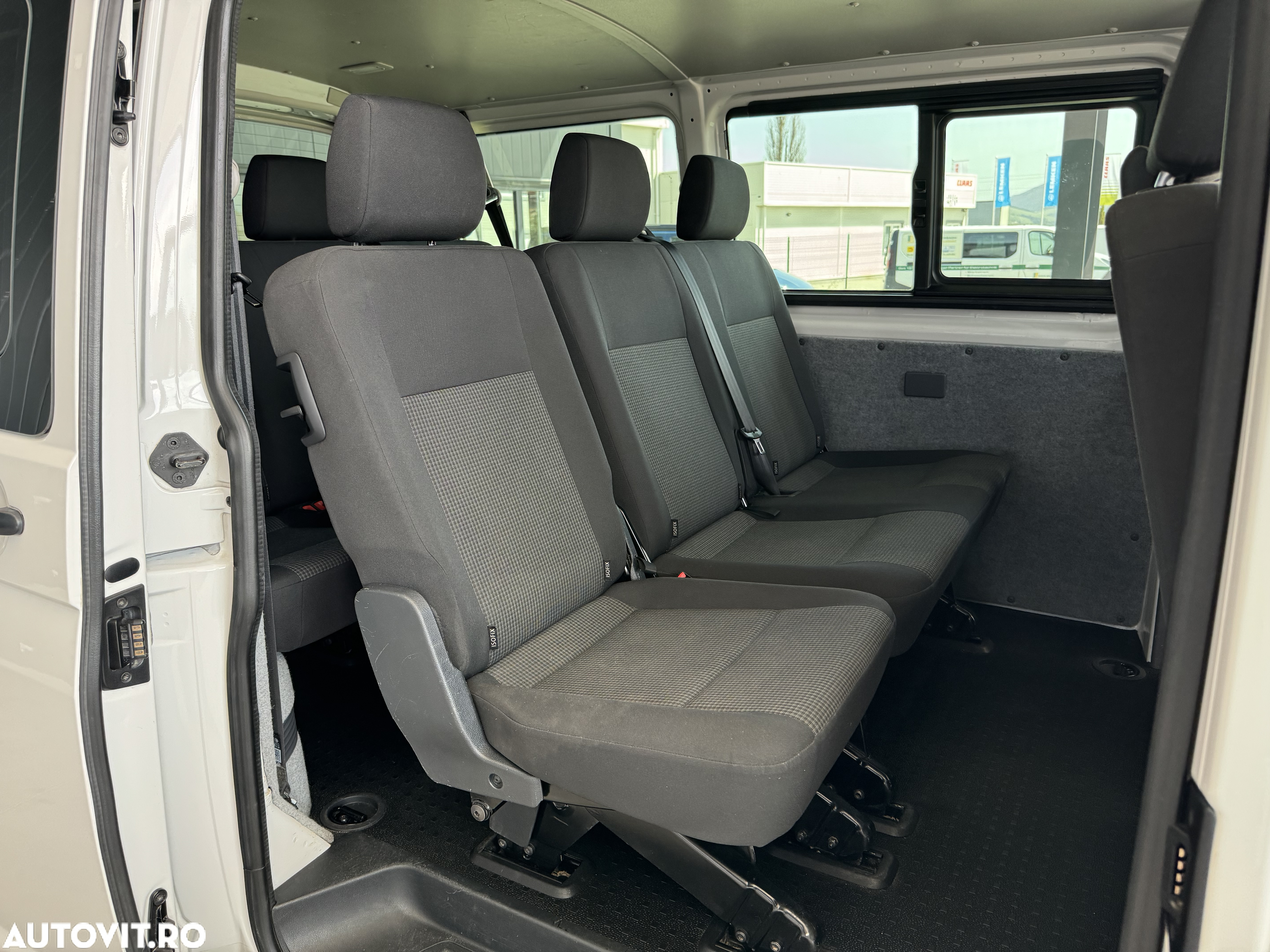 Volkswagen Transporter - 17