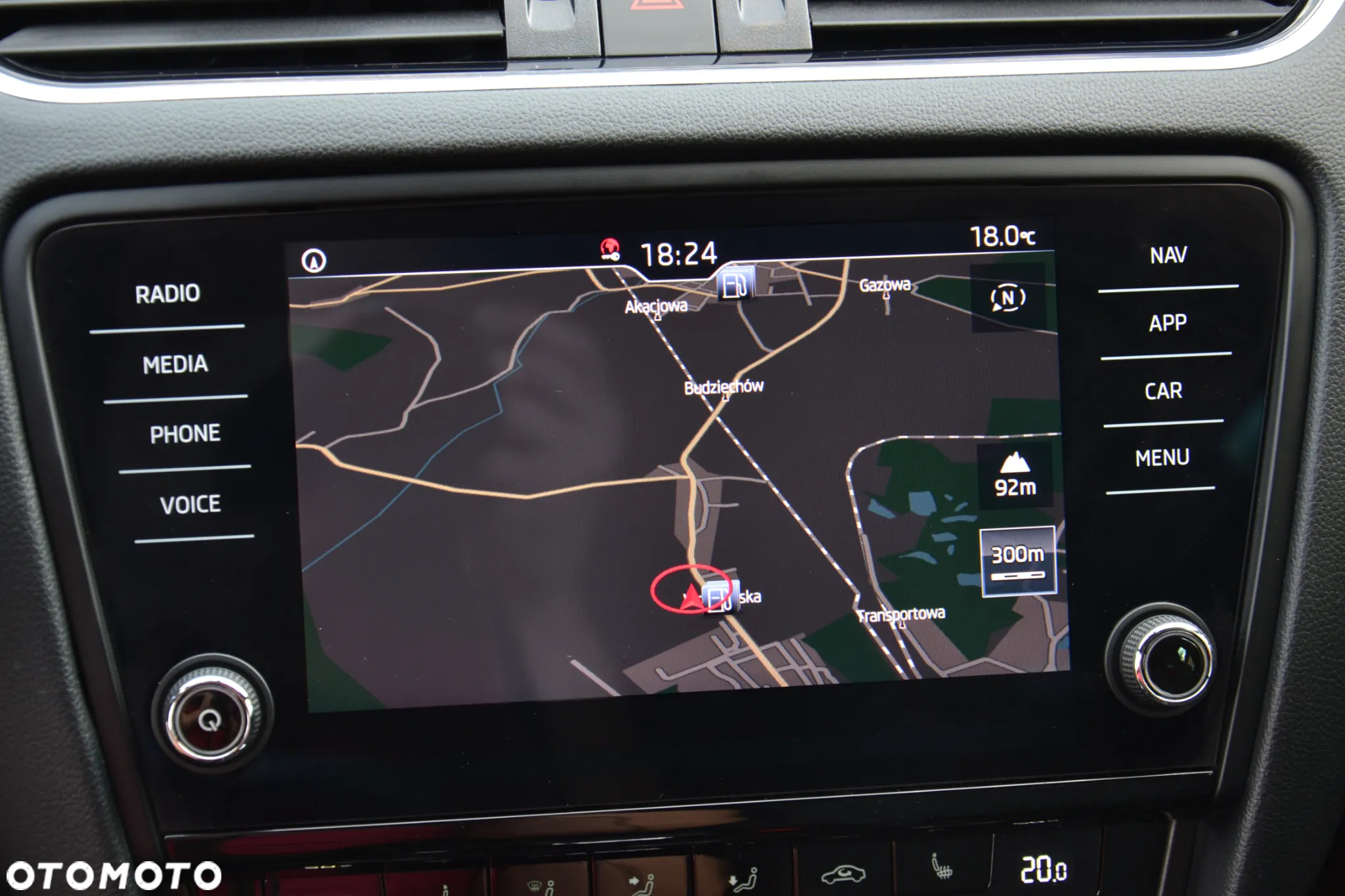 Skoda Octavia Combi 2.0 TSI DSG RS - 25