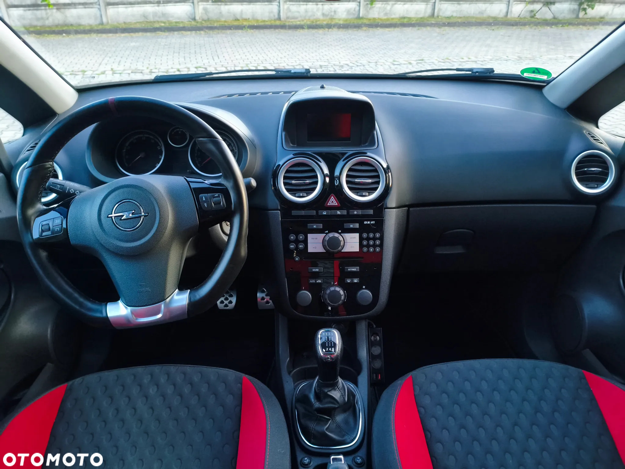Opel Corsa 1.6T GSI - 12