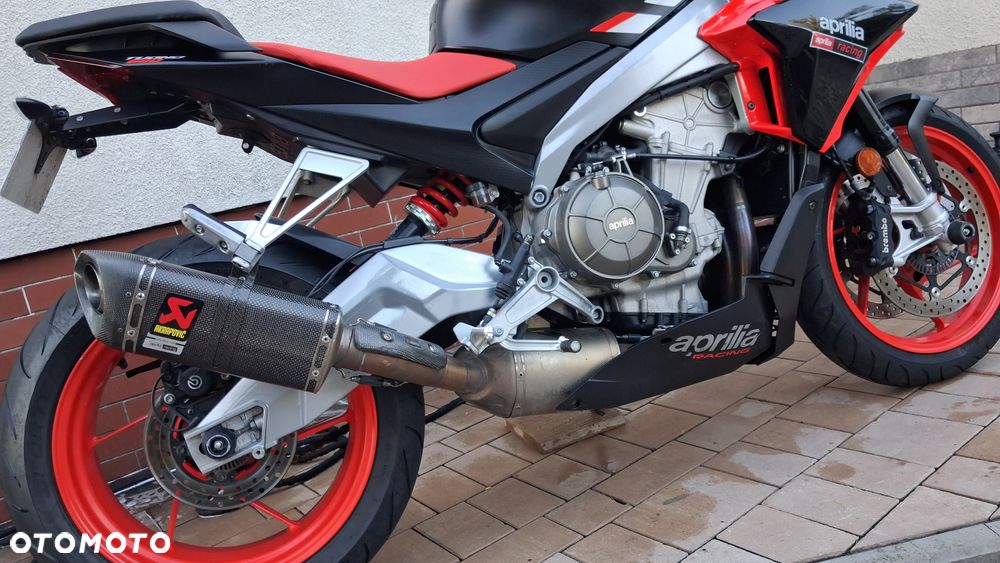 Aprilia Tuono - 8
