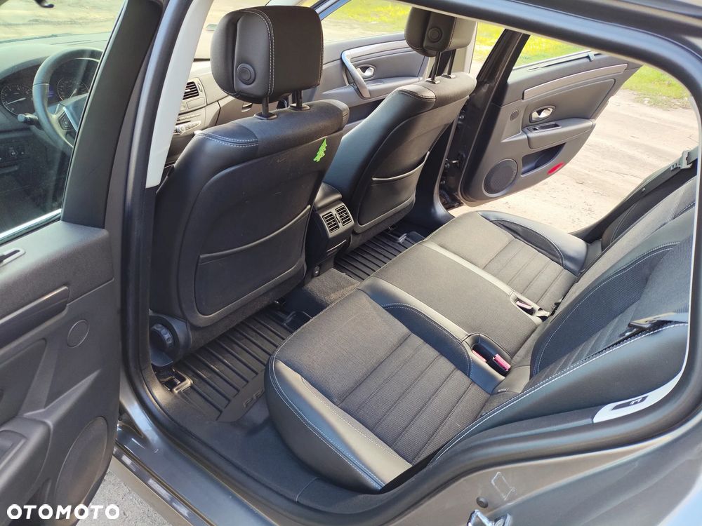 Renault Laguna 2.0 T Bose Edition - 17