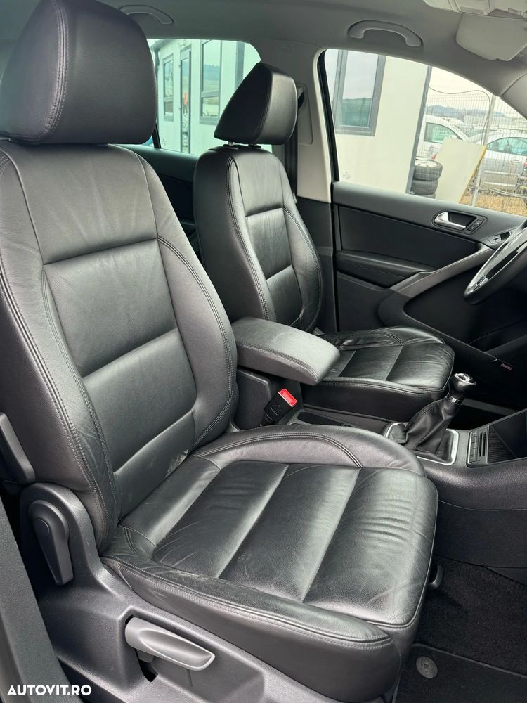 Volkswagen Tiguan - 2
