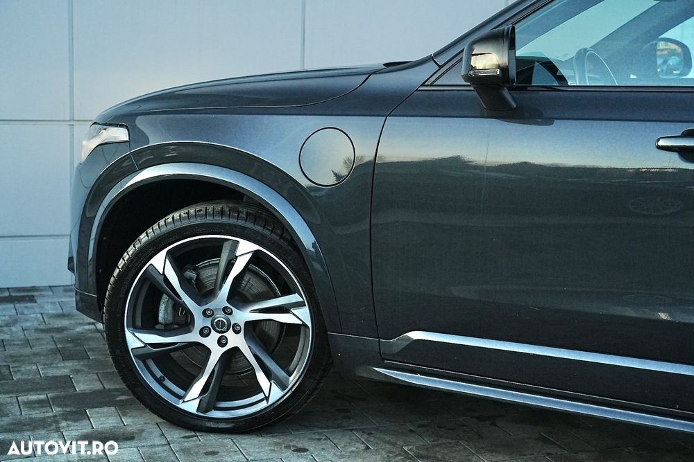 Volvo XC 90 Recharge T8 eAWD R-Design - 33