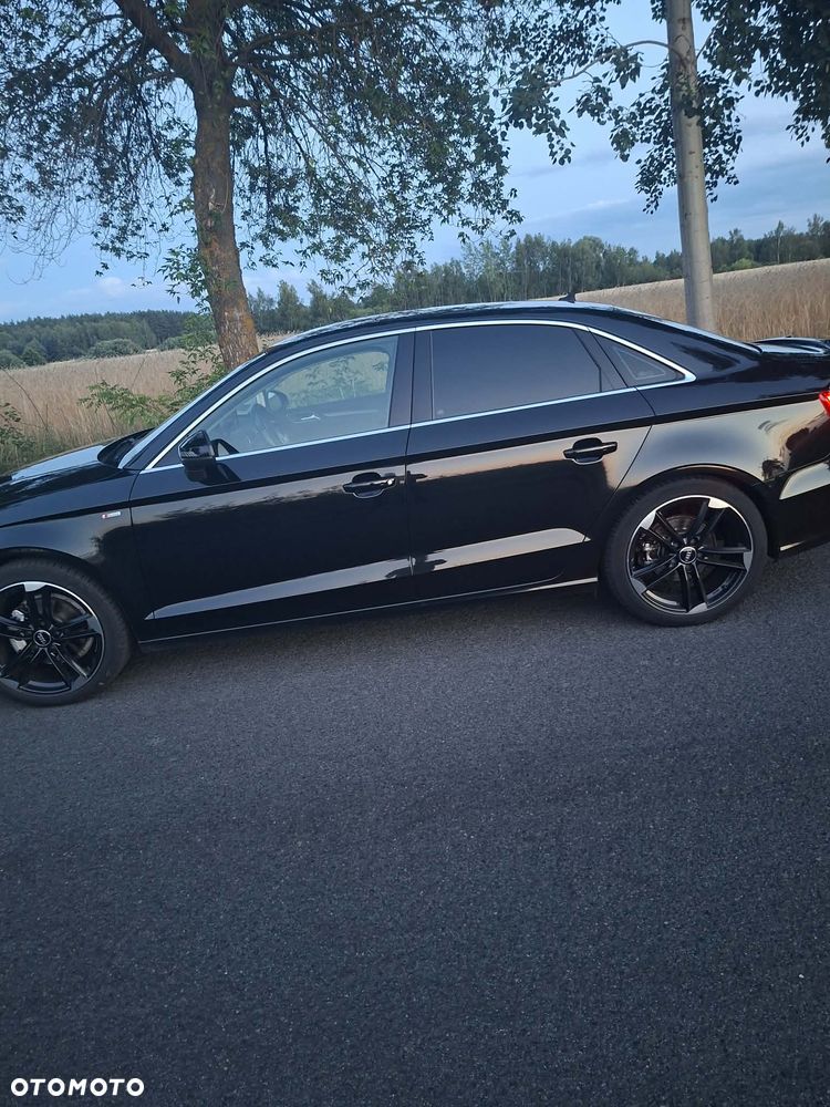Audi A3 Limousine 2.0 TDI design - 5