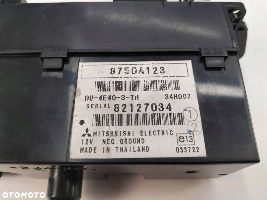 WYŚWIETLACZ EKRAN MONITOR MITSUBISHI COLT 8750A123 - 6