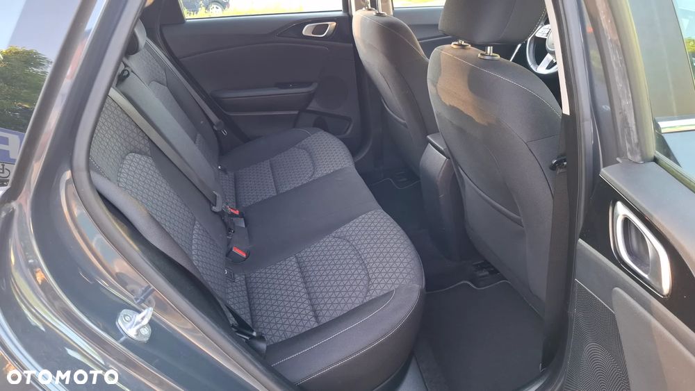 Kia Ceed 1.4 T-GDI DCT OPF Platinum Edition - 13