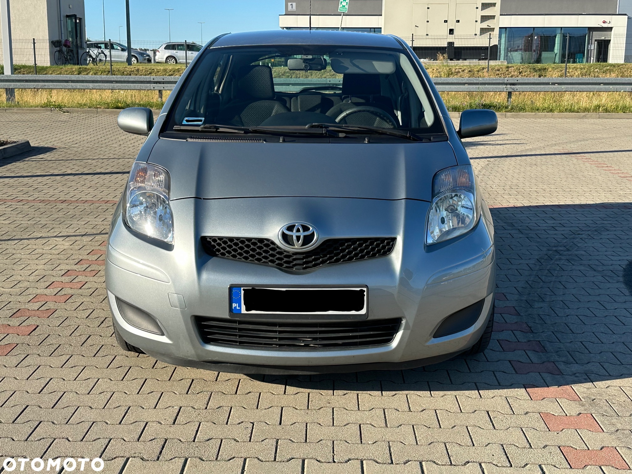 Toyota Yaris 1.33 Premium - 2