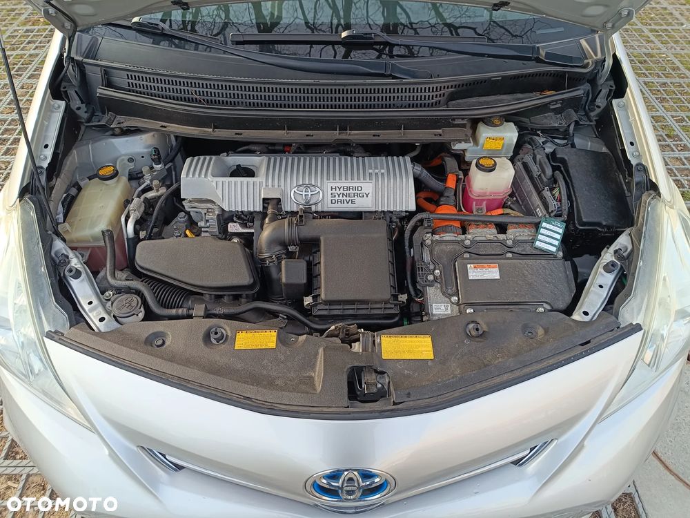 Toyota Prius+ - 13