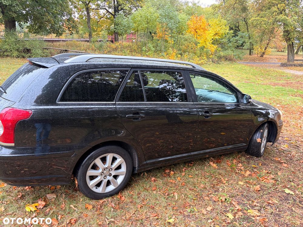 Toyota Avensis 2.0 D-4D Luna - 5