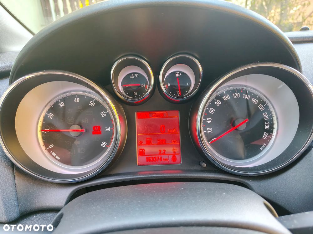 Opel Astra 1.4 T Executive - 5