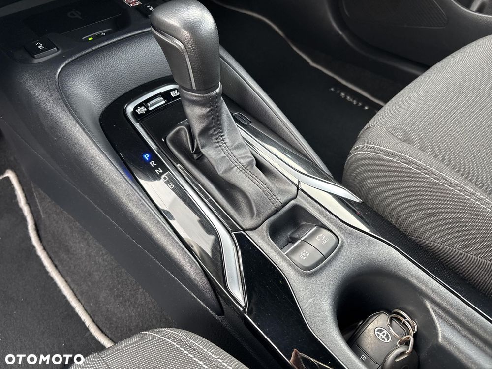 Toyota Corolla 1.8 Hybrid Comfort - 15