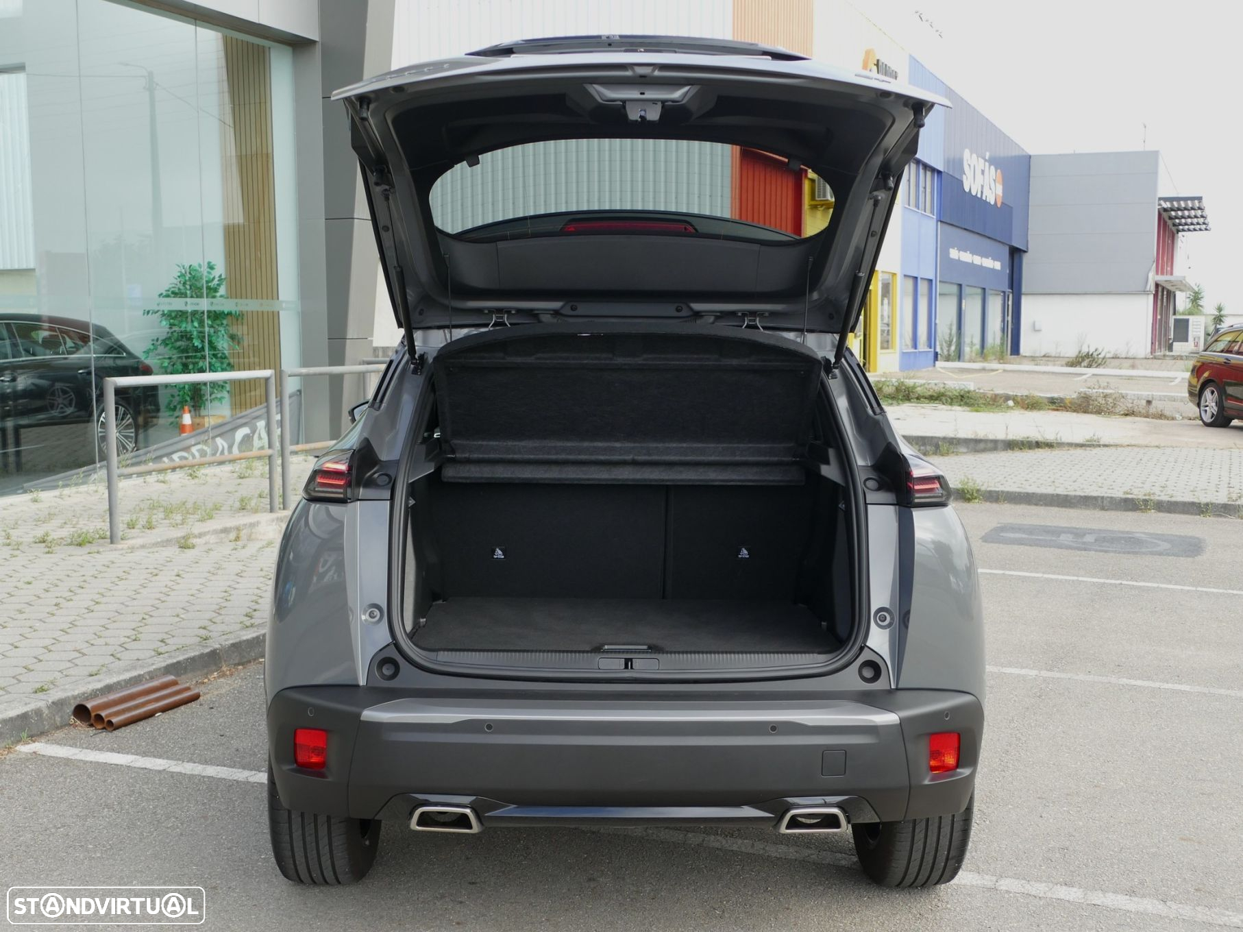 Peugeot 2008 1.2 PureTech GT EAT8 - 7