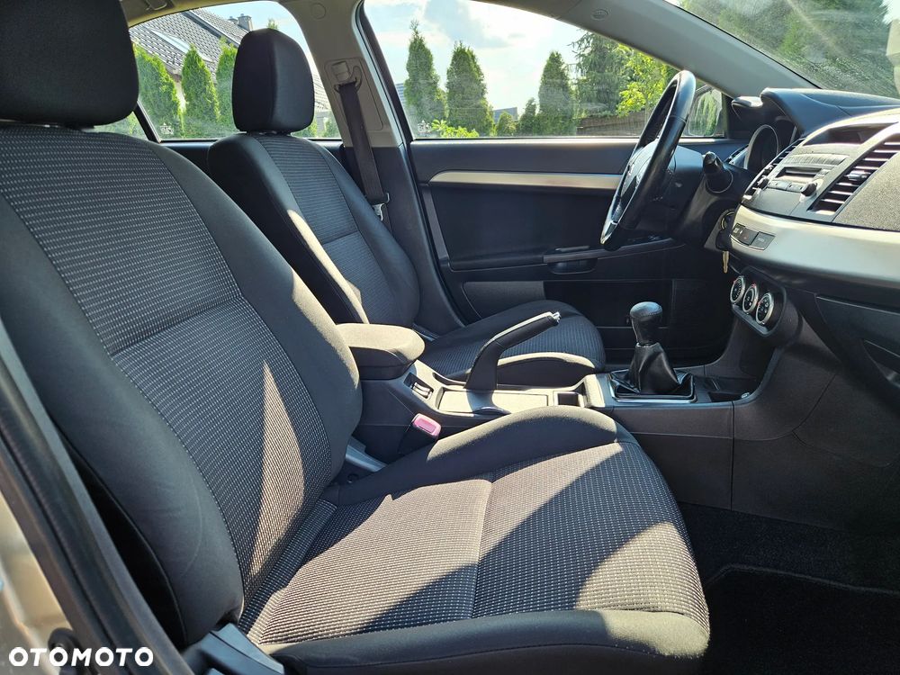 Mitsubishi Lancer 1.8 Instyle - 10