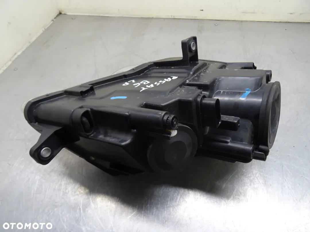VW PASSAT B6 2.0 TDI LAMPA LEWY PRAWY PRZÓD UK - 16