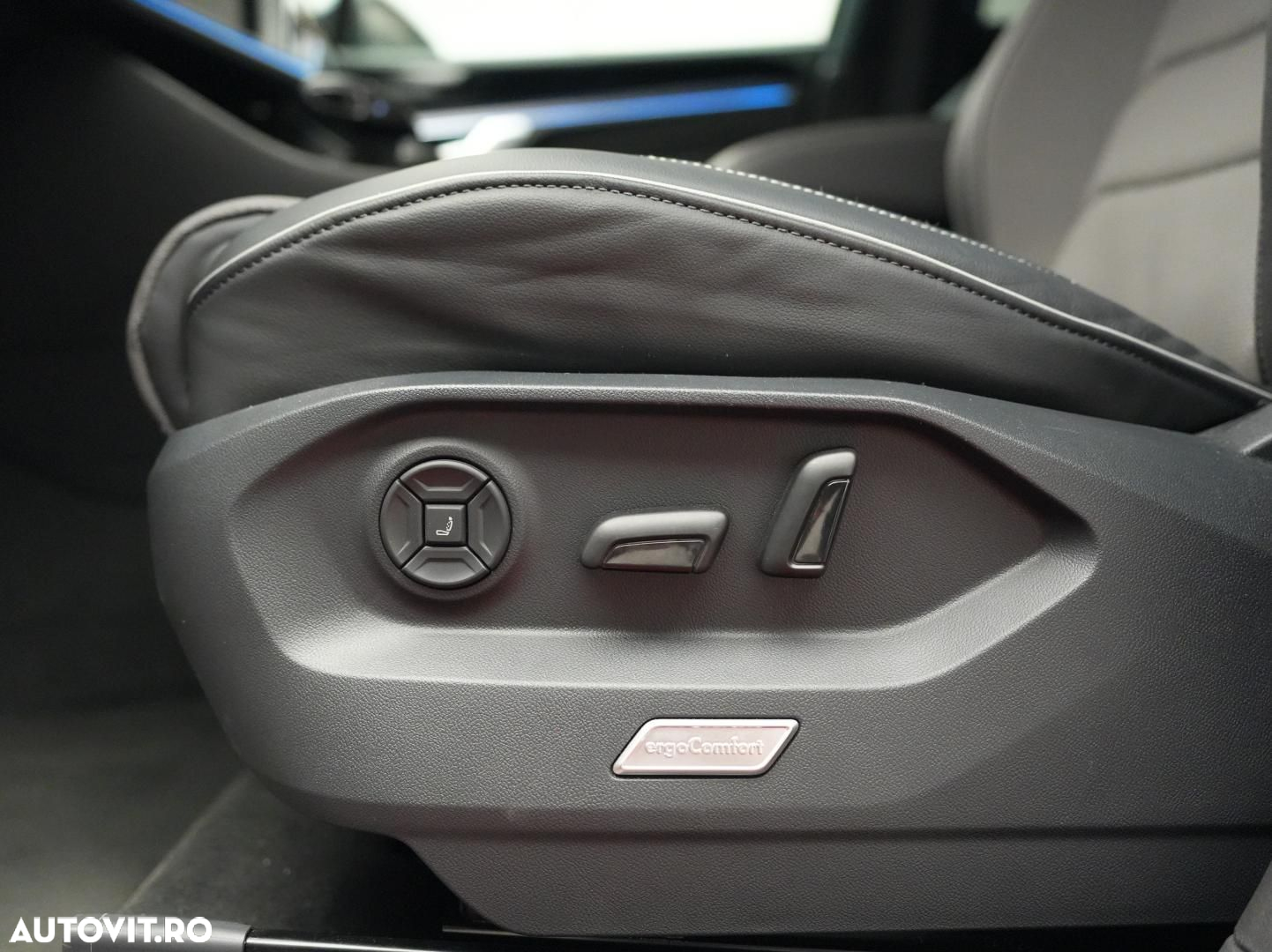 Volkswagen Touareg - 22