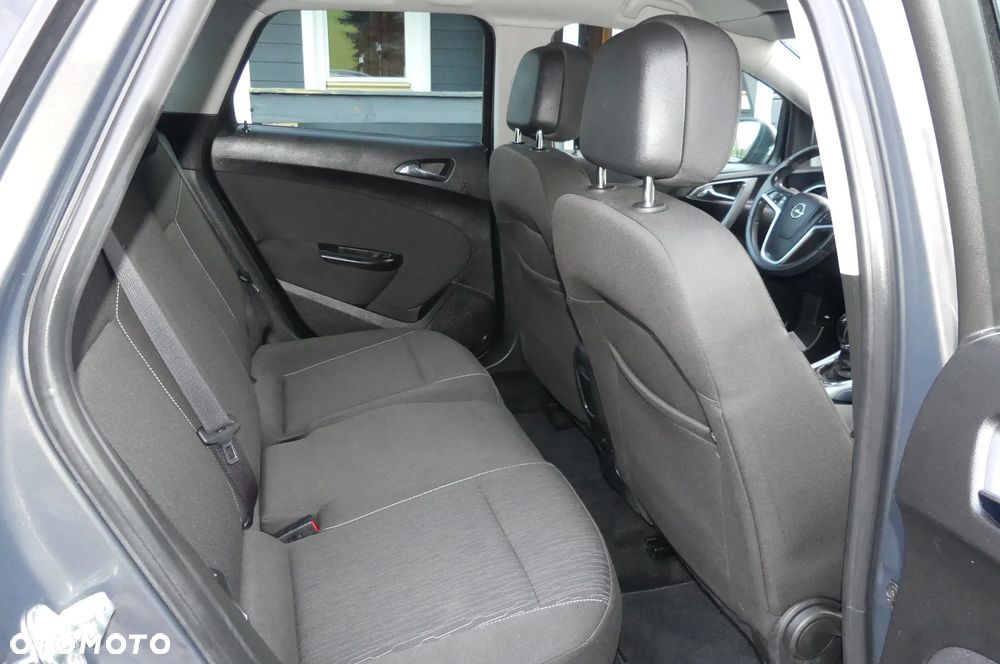 Opel Astra 1.4 T Cosmo - 9