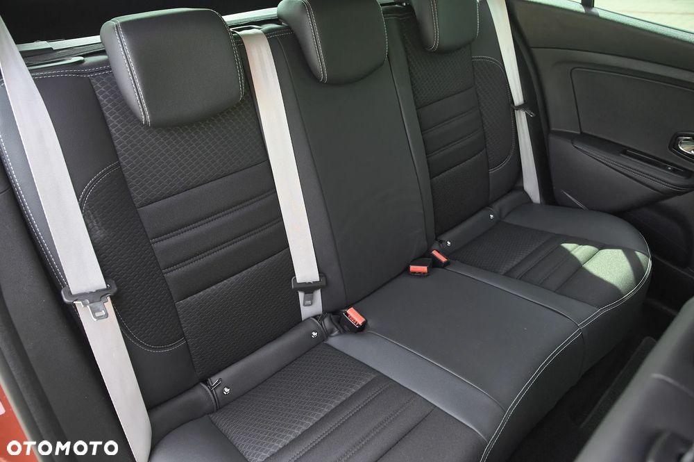 Renault Megane ENERGY dCi 130 BOSE EDITION - 17