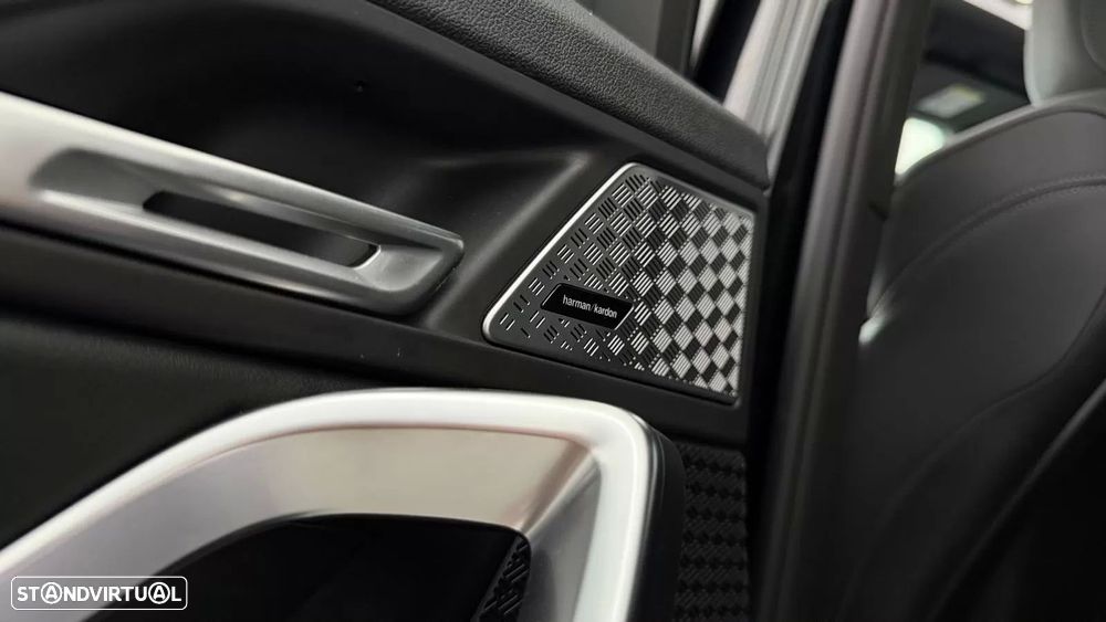BMW iX1 eDrive20 Pack Desportivo M - 37