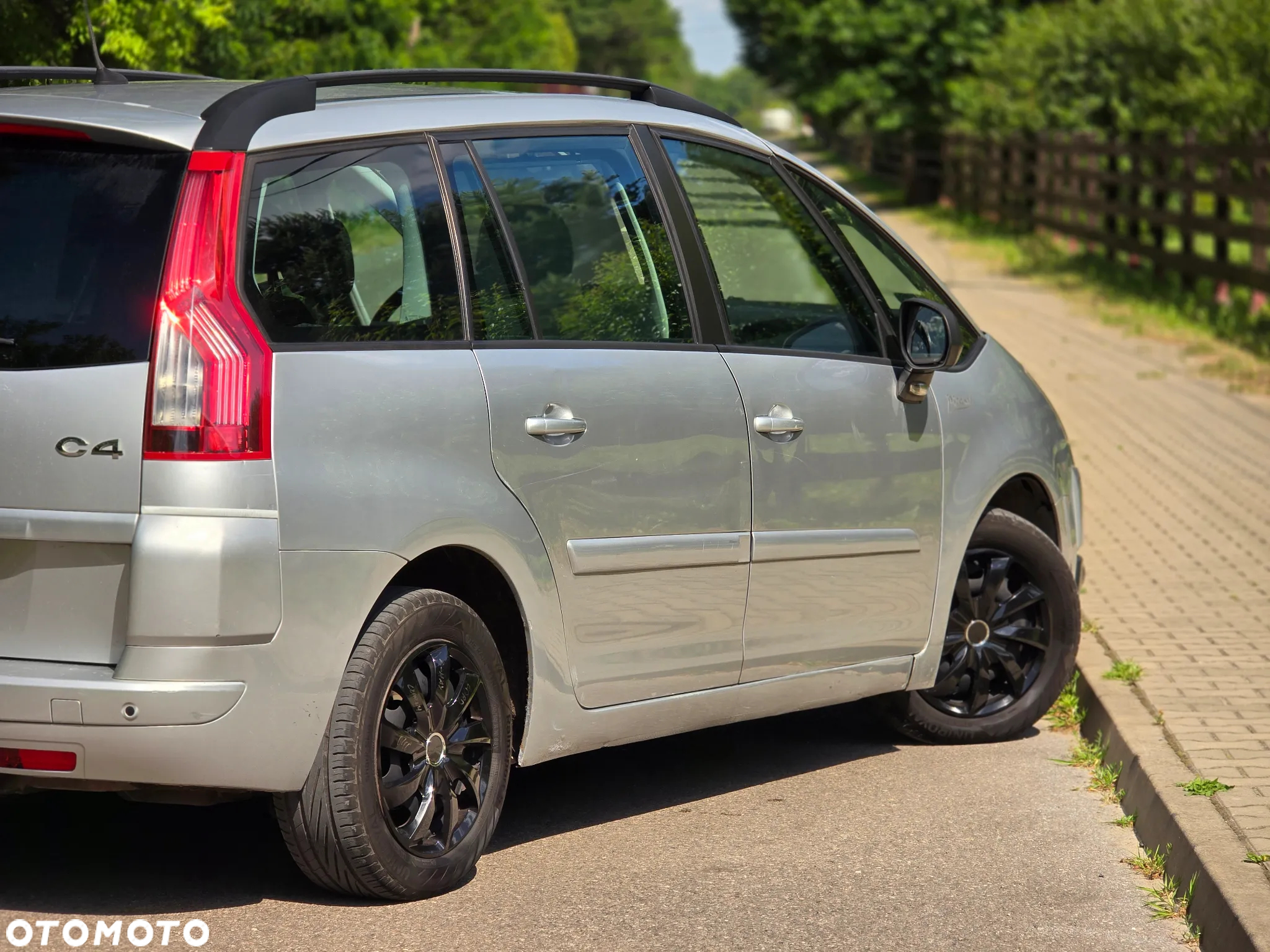 Citroën C4 Grand Picasso 1.8 16V Confort - 38