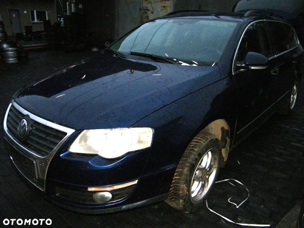 Volkswagen Passat B6 (05-10r.) 2.0 TDI 140KM. Silnik BMP Skrzynia HDV lakier LD5Q.Cały na części. GWARANCJA !!!  Przód Tył Zestaw Komplet Drzwi Klapa Zderzak Błotnik Maska Grill Atrapa Szyba Pas Lampa Lusterko Boczki Fotel Kanapa Kokpit Deska Rozdzielcza Przełącznik Włącznik Sterownik Przewody Wiązka Instalacja Moduł Komputer Czujnik Listwa Pompa Alternator Wtryski Głowica Rozrusznik Kompresor Sprzęgło Dwumas Silnik Skrzynia ABS Klimatyzacji Paliwa Wspomagania Kolektor Turbina Przepustnica Zawór Chłodnica Koło Hak Belka Sanki Zawieszenie Mcpherson Półoś Amortyzator Wydech Tłumik Zacisk Most - 8