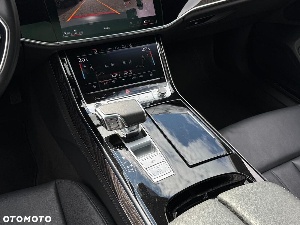 Audi A8 - 28