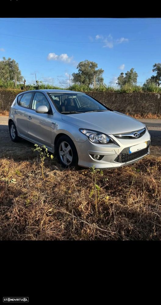 Hyundai i30 1.6 CRDI Blue Comfort - 1