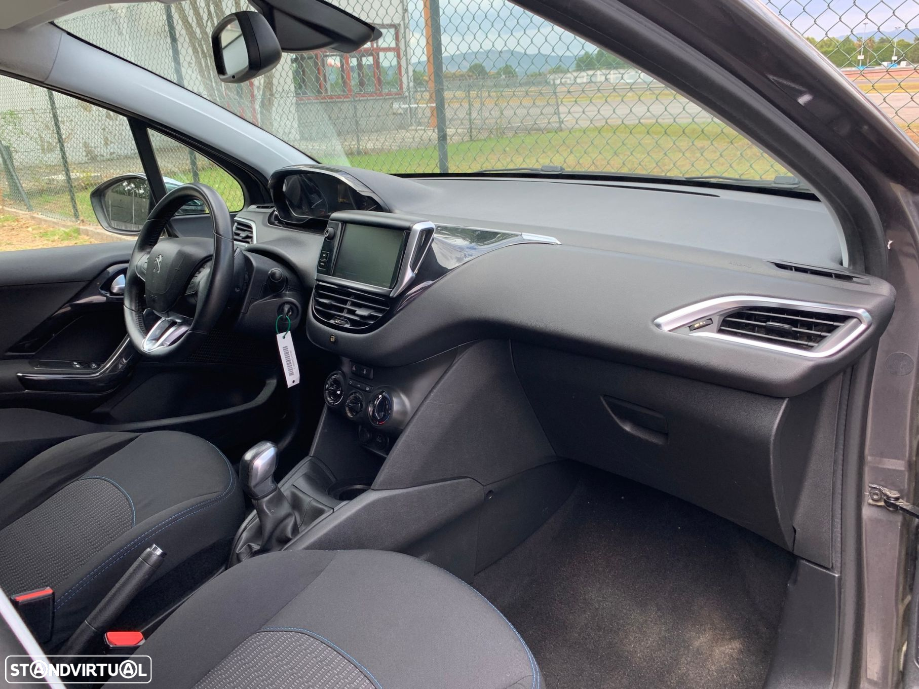 Peugeot 208 1.6 BlueHDi Allure - 16