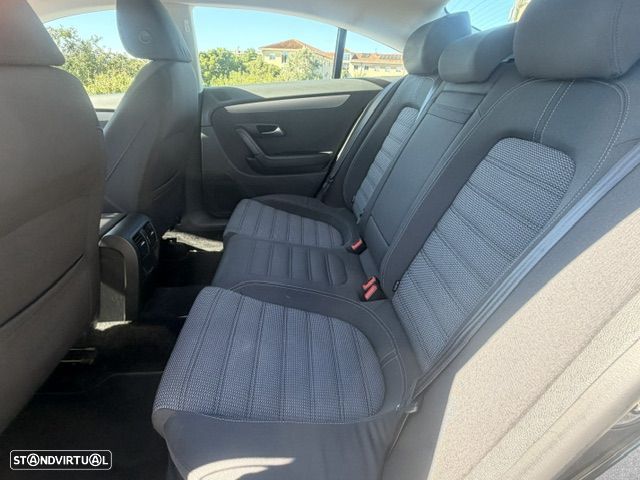 VW Passat CC 2.0 TDi BlueMotion - 14