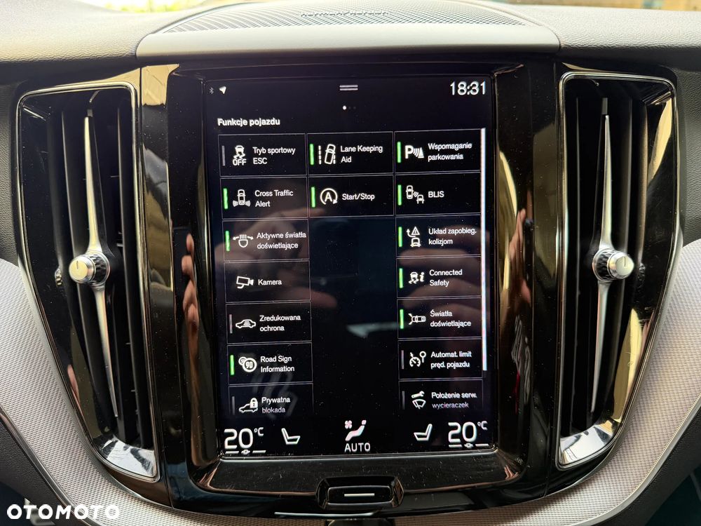 Volvo XC 60 B4 D AWD R-Design - 30