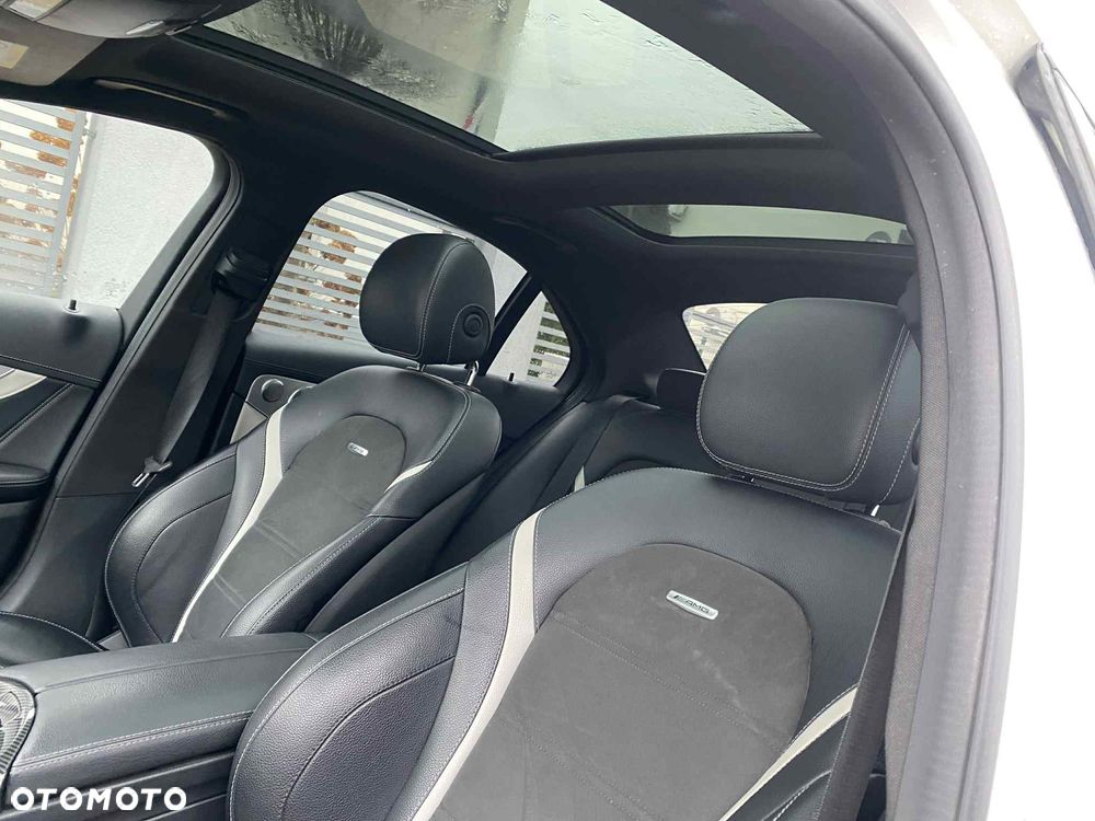 Mercedes-Benz Klasa C AMG 63 S AMG Speedshift 7G-MCT - 17