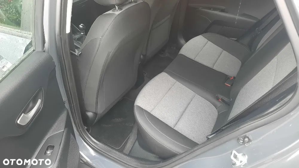 Kia Stonic 1.2 L Business Line - 18