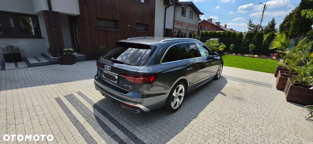 Audi A4 Avant 35 TDI S tronic - 14