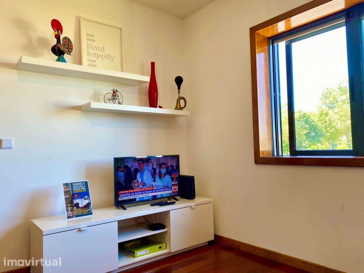Apartamento com 1 quartos - localizado em Paranhos Porto - Grande imagem: 3/21