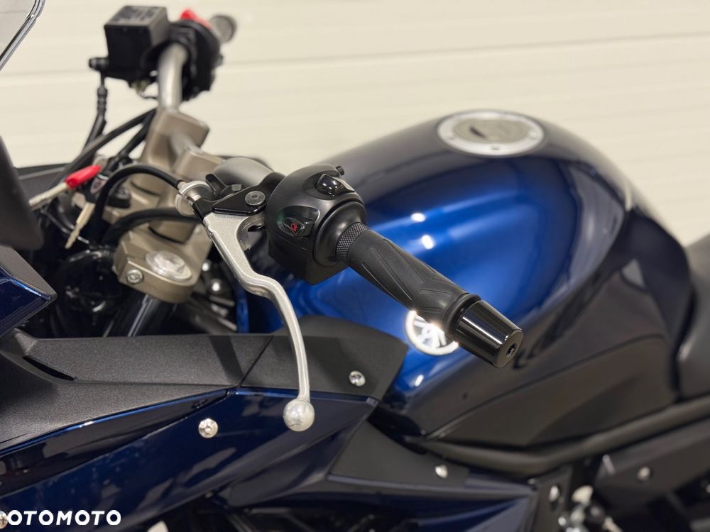 Yamaha XJ - 28
