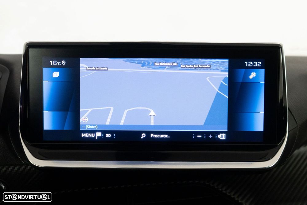 Peugeot 2008 1.2 PureTech Allure Pack EAT8 - 24