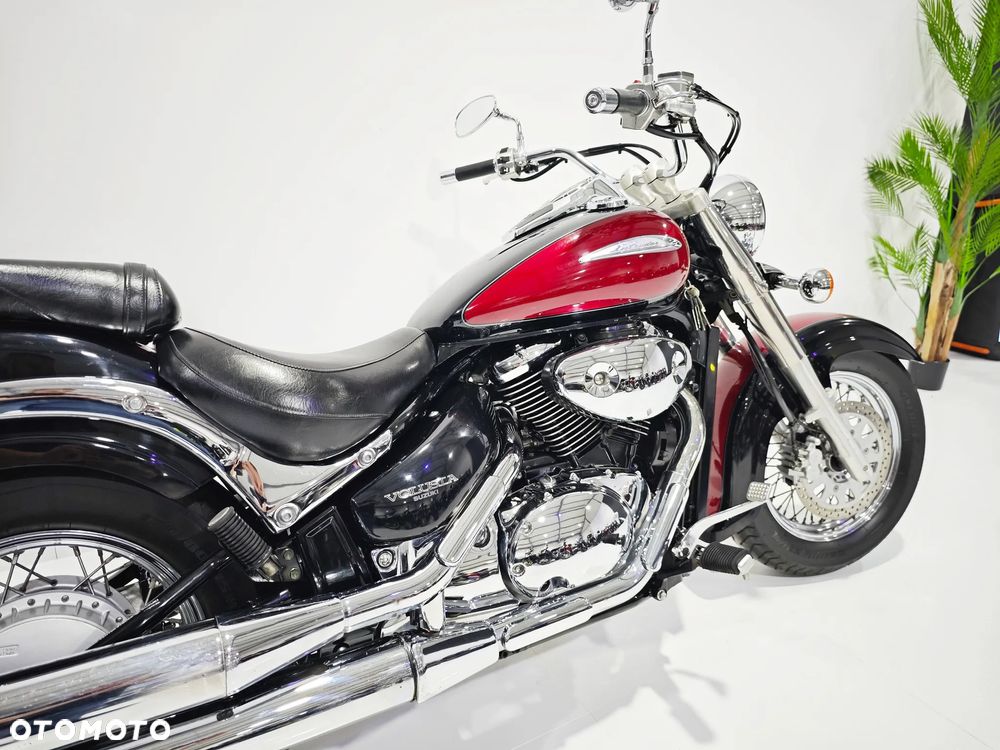 Suzuki VL 800 Volusia - 11