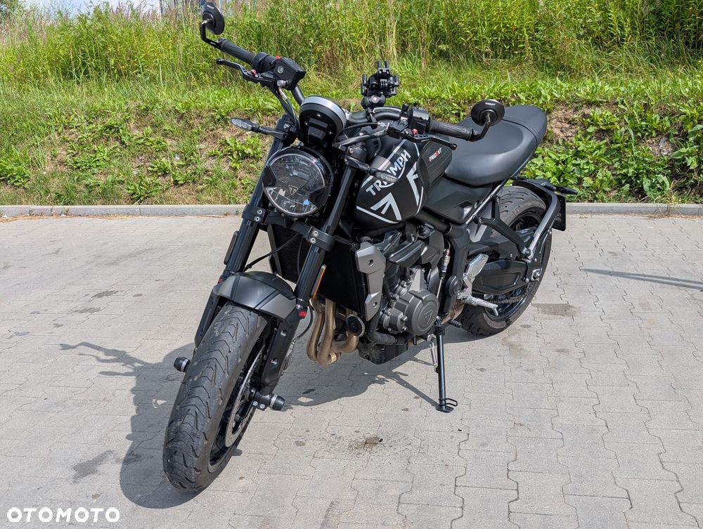 Triumph Trident - 1