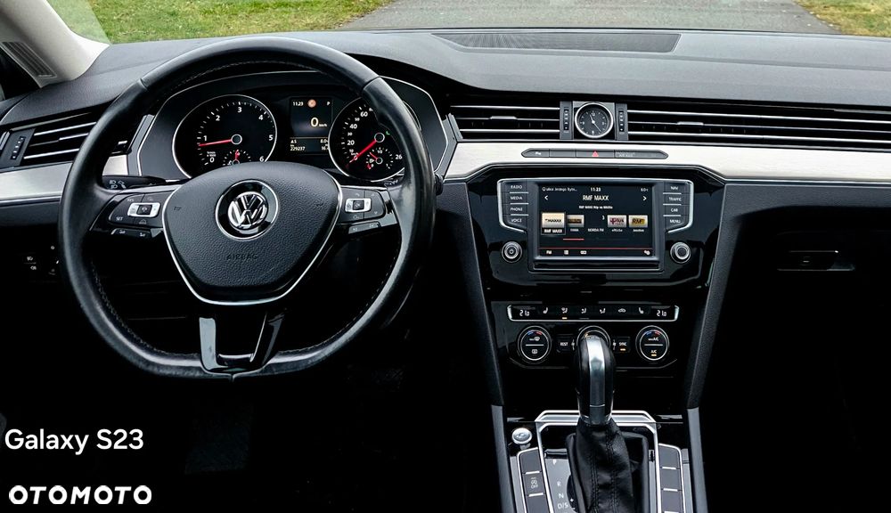 Volkswagen Passat 2.0 TDI (BlueMotion Technology) DSG Highline - 13