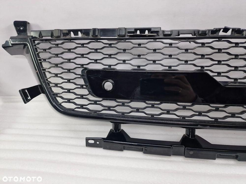 RANGE ROVER SPORT II L494 KRATKA ŚRODKOWA ZDERZKA PRZEDNIEGO PRZÓD , NR JK62-17F791-AB / JK62-17F914AA , NR AUKCJI KR326 - 3