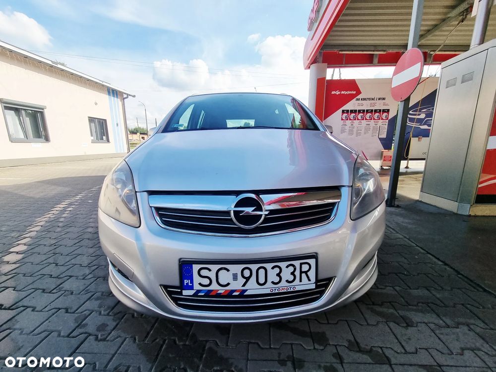 Opel Zafira 1.8 Cosmo - 3