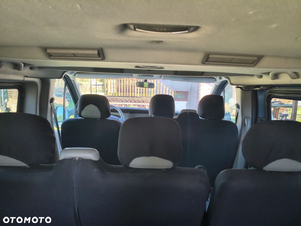 Renault Trafic Passenger - 6