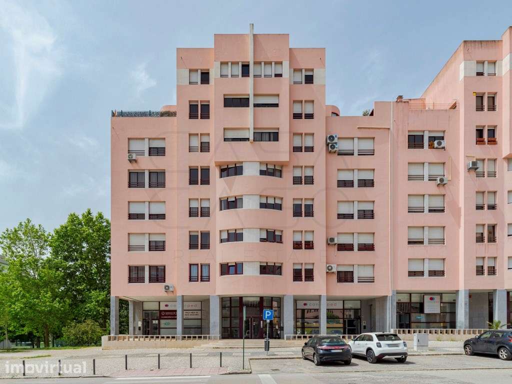 Apartamento T3 c/parqueamento - Vanicelos - Grande imagem: 3/32