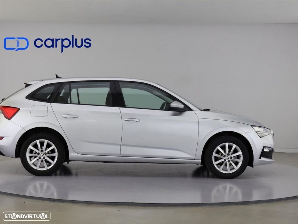 Skoda Scala 1.0 TSI Ambition — fotografia 8