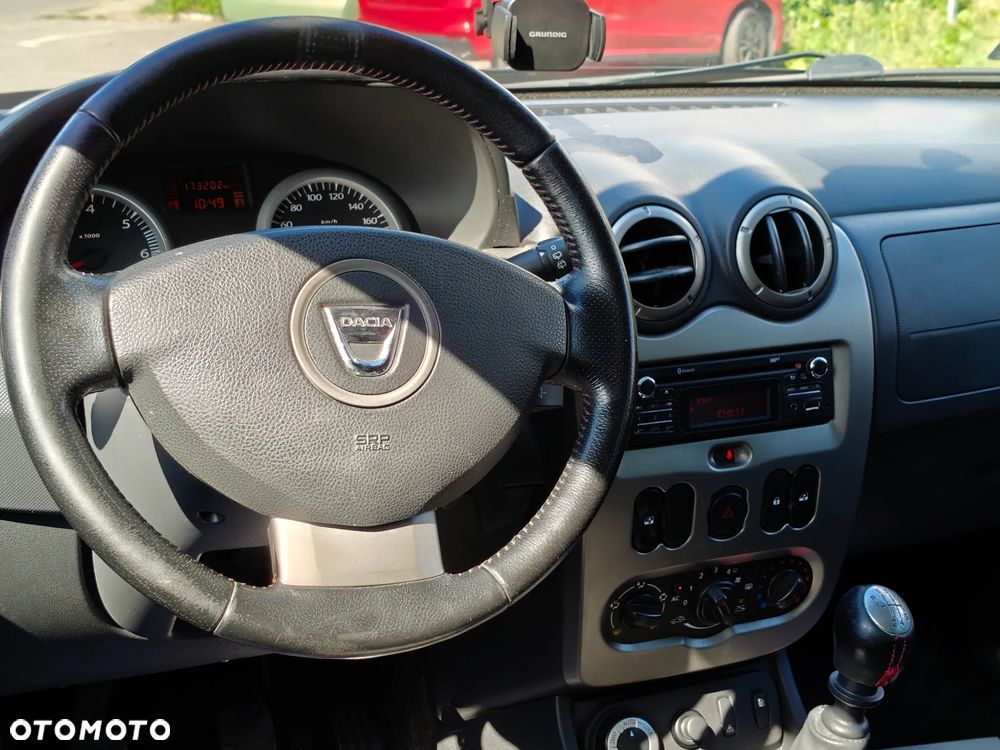 Dacia Duster 1.5 dCi Laureate 4x4 - 10